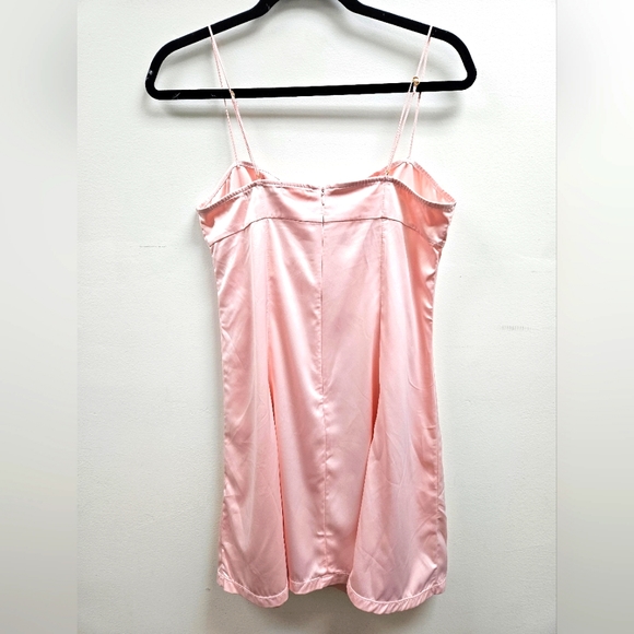 NWT/ UO Raffia Barbie Pink Woven Pouch - Picture 4 of 8